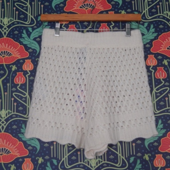 NoName Ruth 100% Cashmere Knit Cream Ivory Crochet Shorts Nwt M - Picture 8 of 8